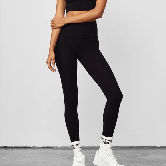 ALO High Waist Micro-Waffle Black Low Key Leggings Size XXS EUC - Picture 1 of 9